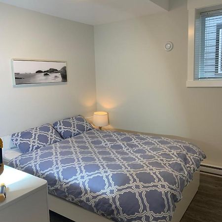 Modern 2Br Guest House In North Нанеймо Екстериор снимка