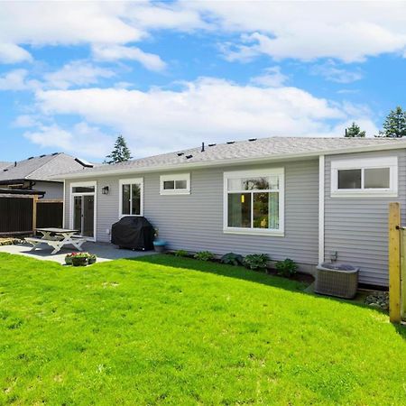 Modern 2Br Guest House In North Нанеймо Екстериор снимка